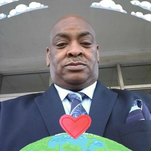 Meet your Posher, Kenneth